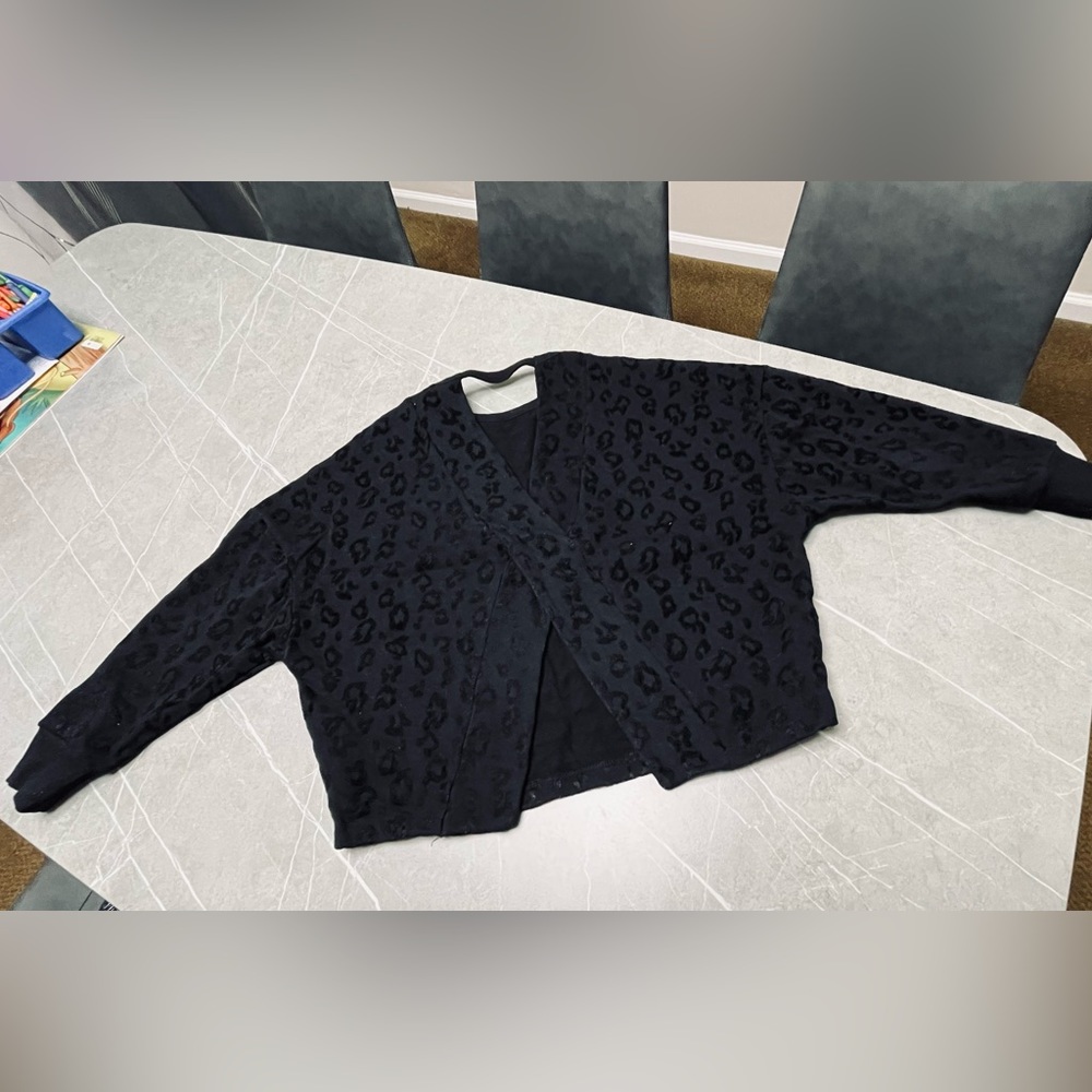 Z Supply Black Sweatshirt Sz. Xs